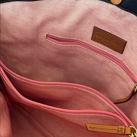 Classic Dooney and Bourke Bag - Picture 7 of 11